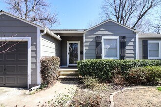 4227 S Rockford Ave in Tulsa, OK - Building Photo - Building Photo