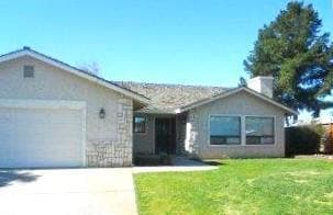 1010 Nez Perce Dr in Hollister, CA - Foto de edificio - Building Photo