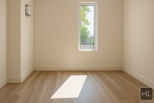 BRUCKNER BOULEVARD in Bronx, NY - Building Photo