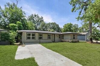 6515 Beekman Rd in Houston, TX - Building Photo - Building Photo