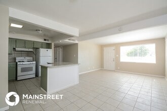 1051 S Duke Dr in Tucson, AZ - Building Photo - Building Photo