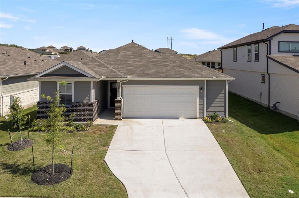 224 Kickapoo Ln in Kyle, TX - Building Photo