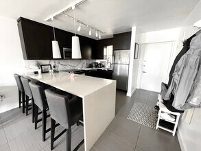 600 NE 25th St, Unit 31 in Miami, FL - Foto de edificio - Building Photo