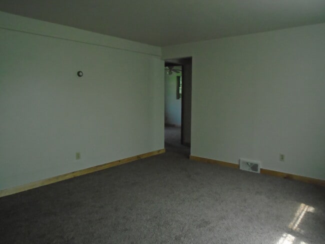 2110 Elm Ln in Manhattan, KS - Building Photo - Building Photo