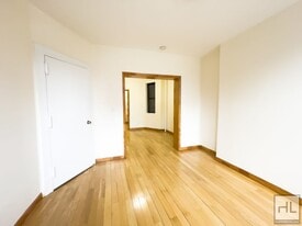 AMSTERDAM AVENUE, Unit 4S in New York, NY - Building Photo