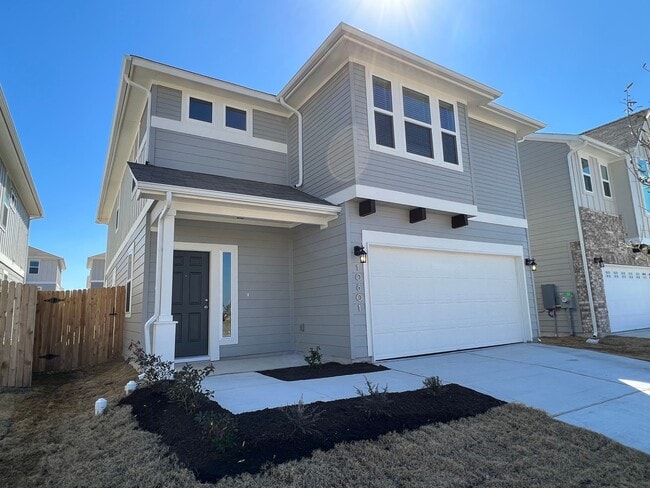 10801 Blacket Dr in Austin, TX - Building Photo - Building Photo