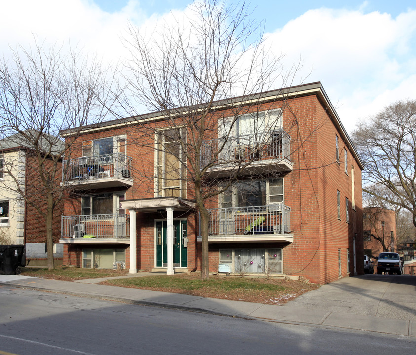 29 Windermere Ave in Toronto, ON - Building Photo