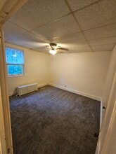 545 S Douglas Ave, Unit #3 in Springfield, IL - Building Photo - Building Photo