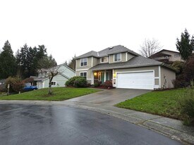 2320 Dalarna Ct NE in Poulsbo, WA - Building Photo