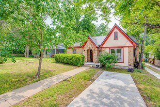 1623 Palma Plaza in Austin, TX - Building Photo - Building Photo