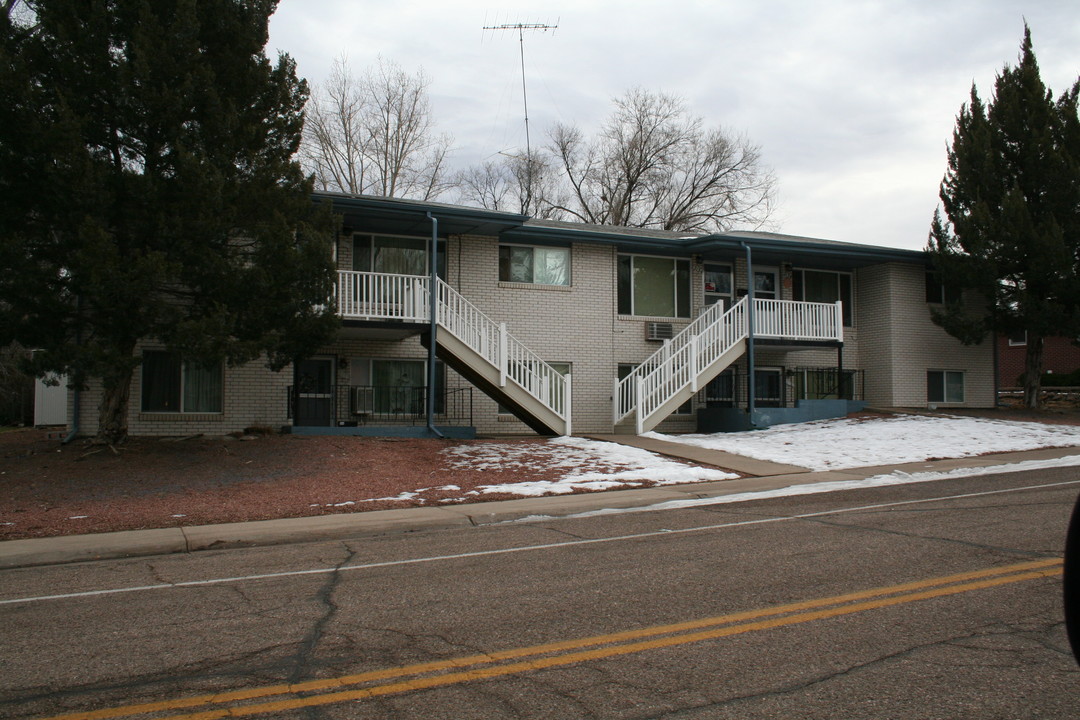 2130 19th Ave in Greeley, CO - Foto de edificio