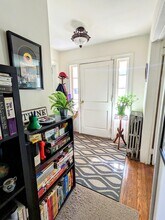 920 E Railroad Ave, Unit A in Bryn Mawr, PA - Foto de edificio - Building Photo