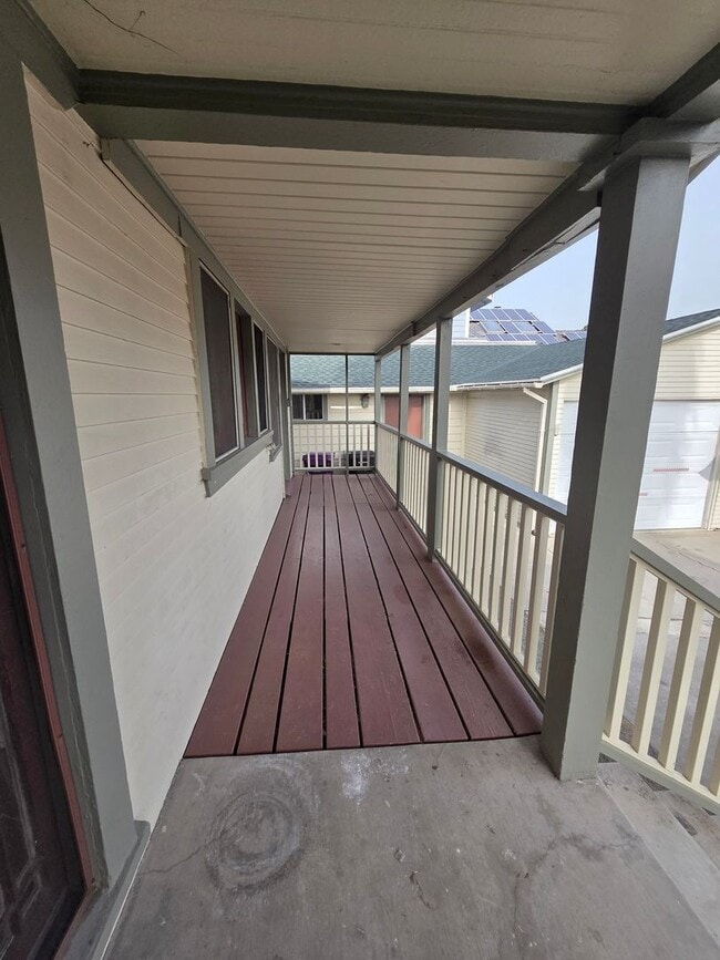 821 Raymond Ave in Long Beach, CA - Building Photo - Building Photo