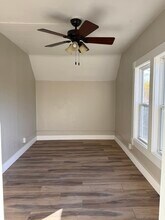 377 Ellis St, Unit Upper Unit in Fond du Lac, WI - Building Photo - Building Photo