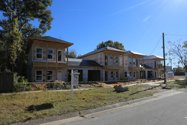 Townhomes in Pensacola, FL - Building Photo - Building Photo