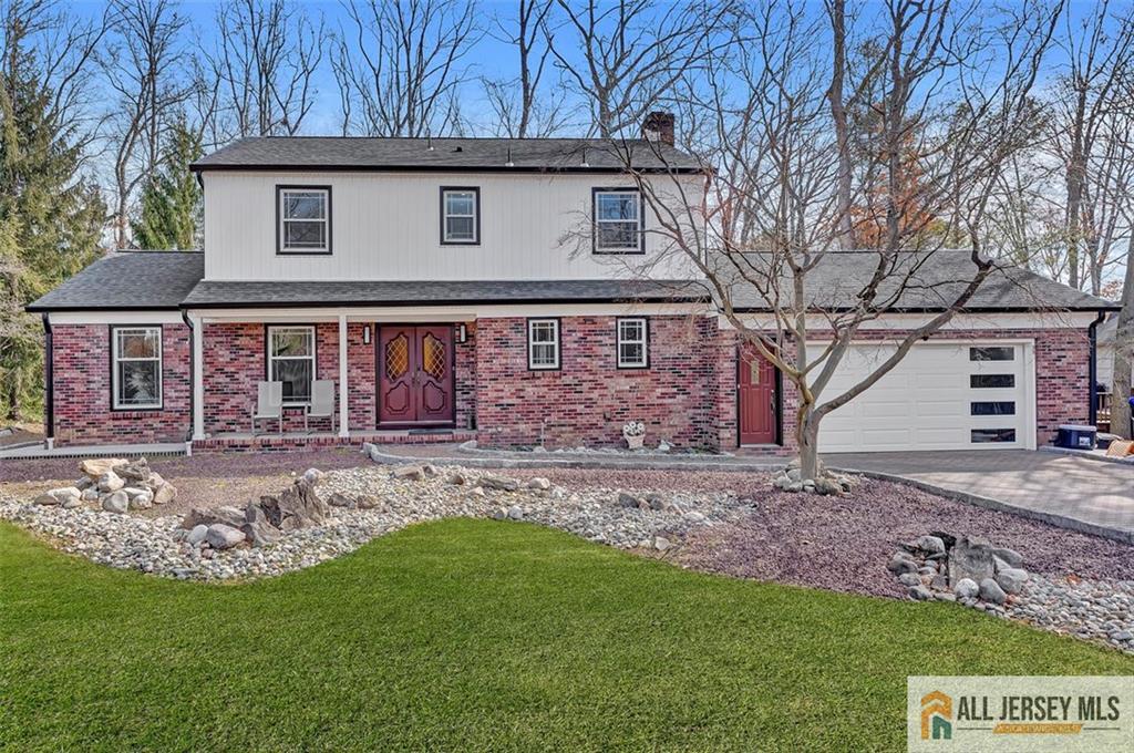 35 Gloucester Ct in East Brunswick, NJ - Building Photo