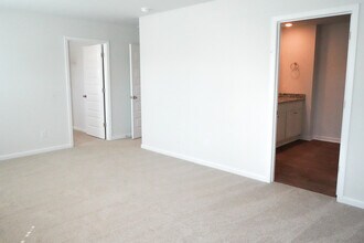 497 Coconut Dr in Bloomingdale, GA - Building Photo - Building Photo