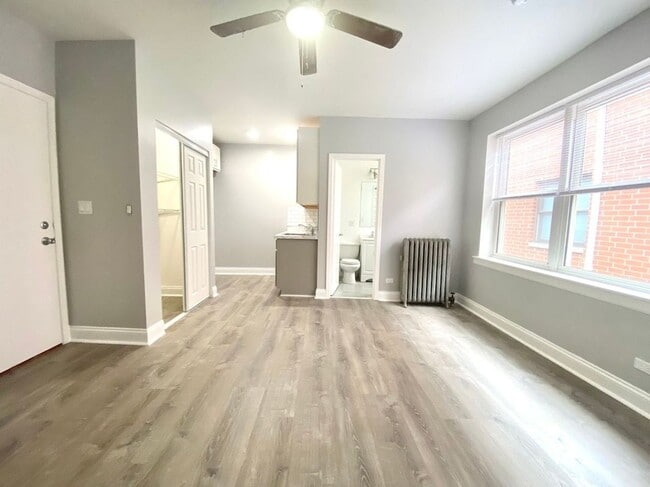 4241 N Kenmore Ave in Chicago, IL - Building Photo - Building Photo