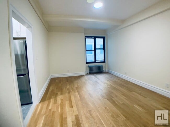 SECOND AVENUE, Unit 9M in New York, NY - Foto de edificio - Building Photo