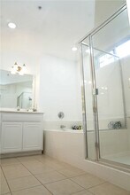 214 Violet Ave in Monrovia, CA - Building Photo - Building Photo