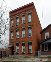 547 Channing St in Cincinnati, OH - Foto de edificio - Building Photo