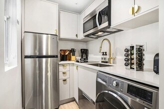 4025 Indian Creek Dr in Miami Beach, FL - Building Photo - Building Photo