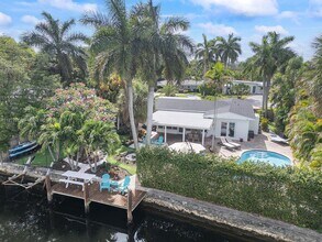 2837 NE 17th Ave in Wilton Manors, FL - Building Photo - Building Photo