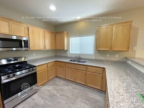 4144 W Ave J 6 in Lancaster, CA - Building Photo - Building Photo