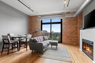 2024 S Wabash Ave in Chicago, IL - Building Photo - Building Photo