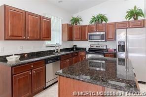 1446 SE Tidewater Pl in Stuart, FL - Building Photo - Building Photo