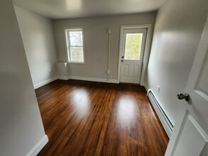 3270 Airport Rd, Unit 1 in Barre, VT - Building Photo - Building Photo