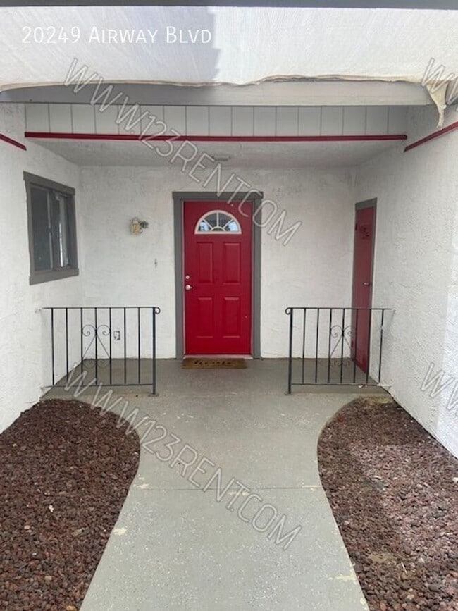 20249 Airway Blvd in California City, CA - Building Photo - Building Photo