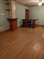 105 L St in Montague, MA - Building Photo