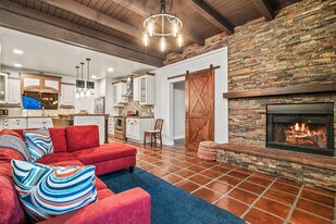 5190 W Pso Del Barranco in Tucson, AZ - Building Photo