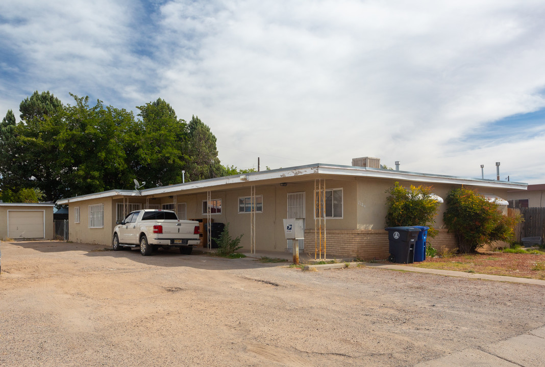 1112 Palomas Dr SE in Albuquerque, NM - Building Photo