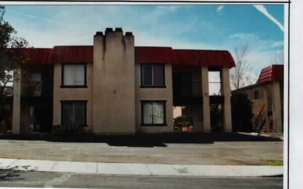 6935 Kepler Dr in Las Vegas, NV - Building Photo - Building Photo