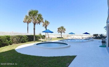 1601 Ocean Dr S in Jacksonville Beach, FL - Building Photo - Building Photo
