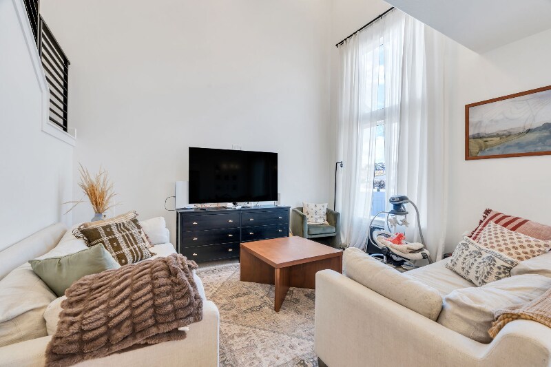 1933 4260 W in Eagle Mountain, UT - Building Photo