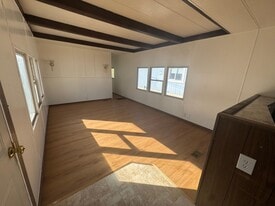 595 SW Birch Pl in Pilot Rock, OR - Building Photo