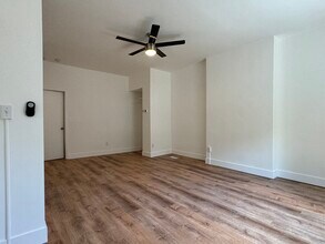 5435 Black St, Unit Apartment 1 in Pittsburgh, PA - Building Photo - Building Photo