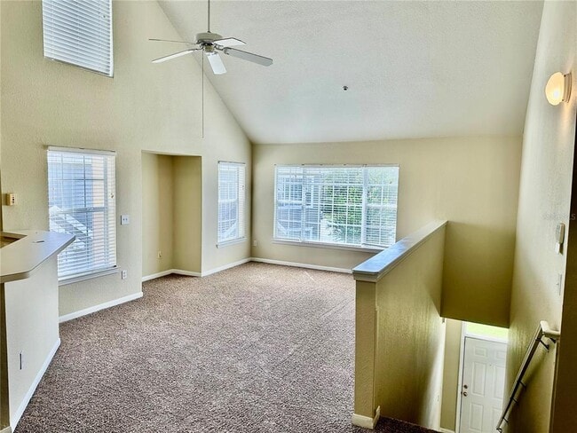 9125 Lee Vista Blvd in Orlando, FL - Foto de edificio - Building Photo