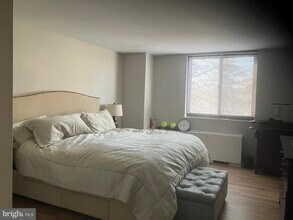 7420 Westlake Terrace in Bethesda, MD - Building Photo - Building Photo