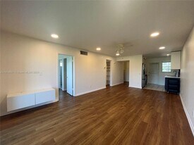 2471 SW 82nd Ave, Unit 209 in Davie, FL - Building Photo