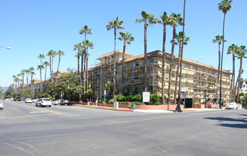 The Victoria Apartments in Los Angeles, CA - Building Photo - Building Photo