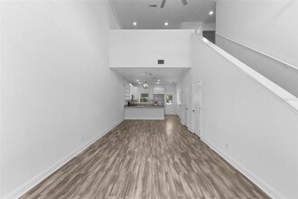 8704 Kenyon View Ct in Tampa, FL - Building Photo - Building Photo