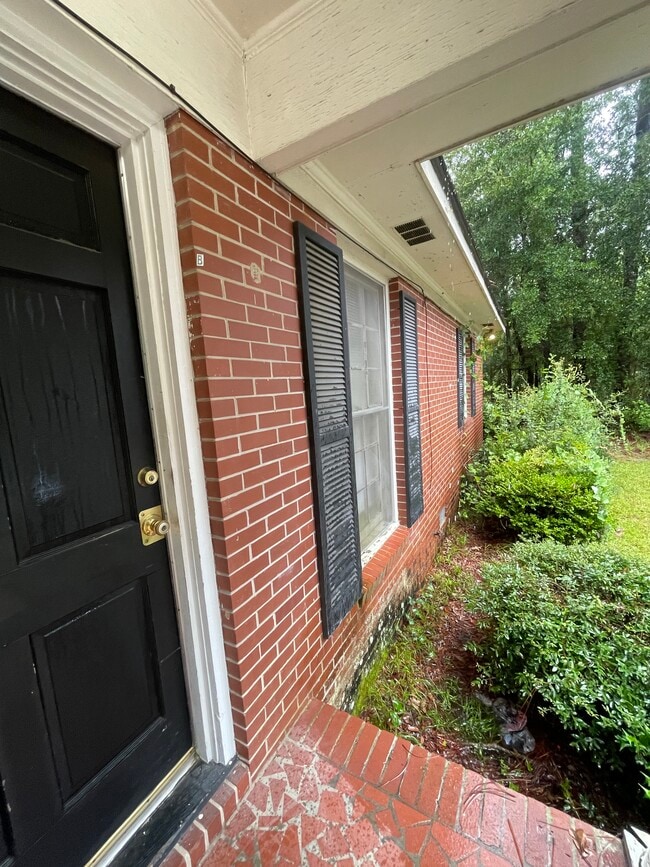 property at 1207 Fair Rd