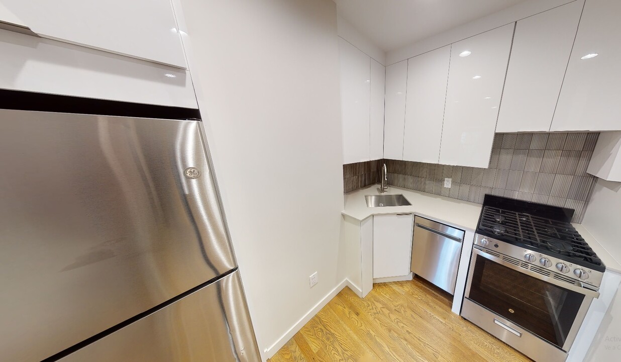 2 Belvidere Pl, Unit 2A in Cambridge, MA - Building Photo