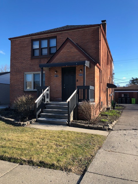 20454 Stafford St in Clinton Township, MI - Building Photo