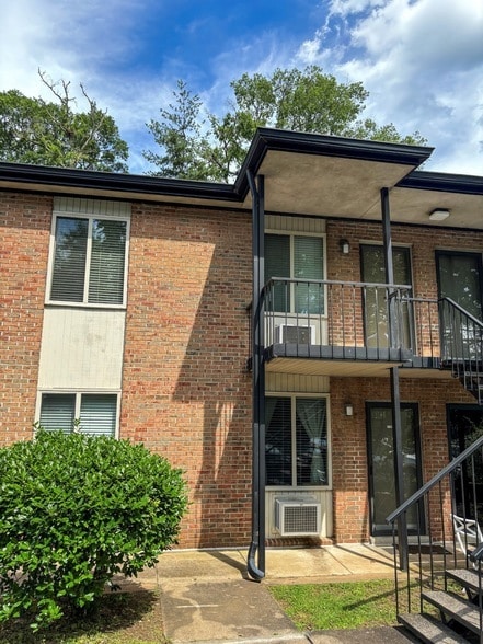 2601 Hillsboro Pike in Nashville, TN - Foto de edificio - Building Photo