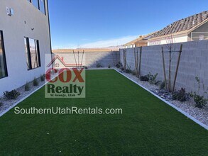 2947 Alderann St in Saint George, UT - Foto de edificio - Building Photo